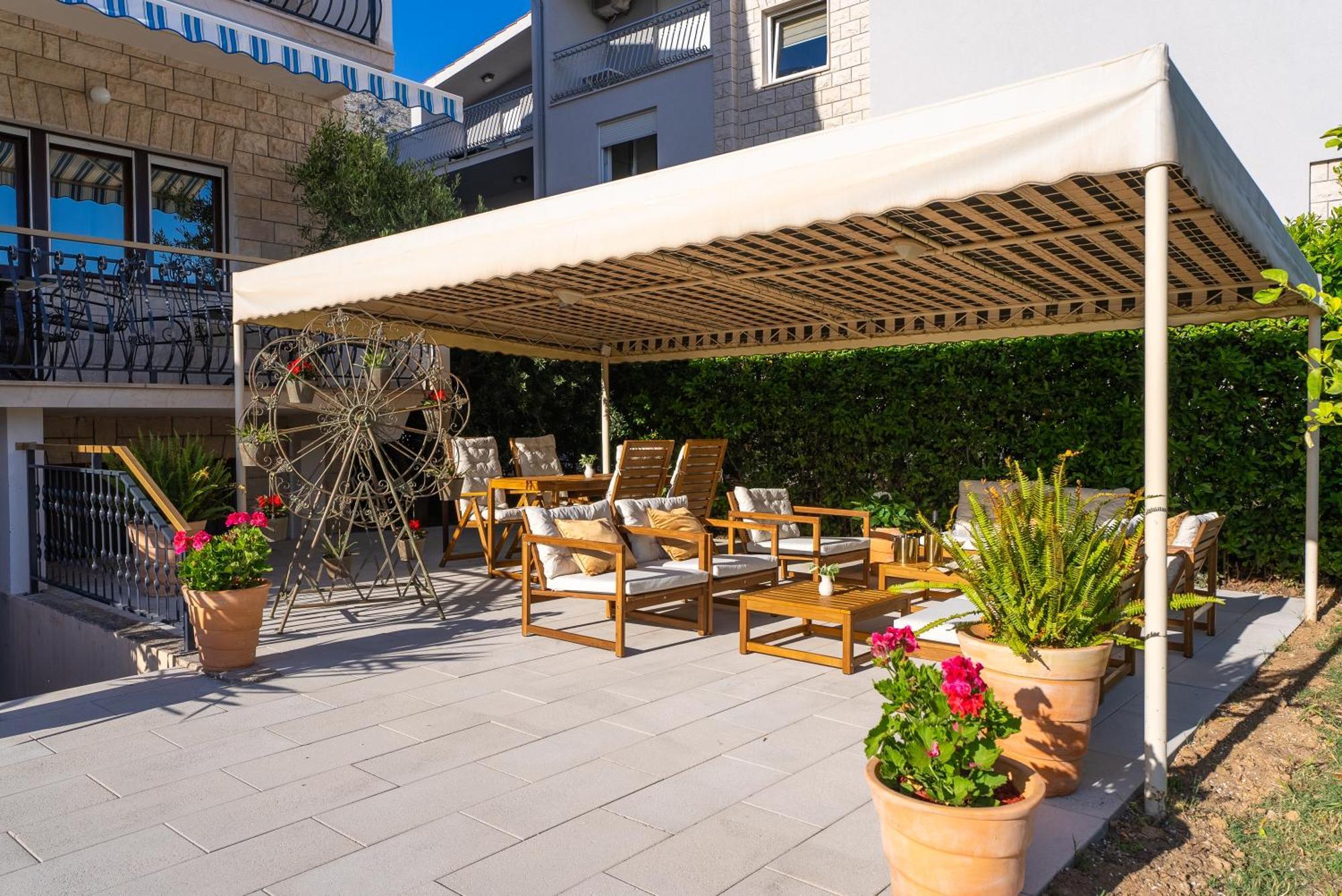 Storge Boutique Bed & Breakfast Omiš Exteriör bild