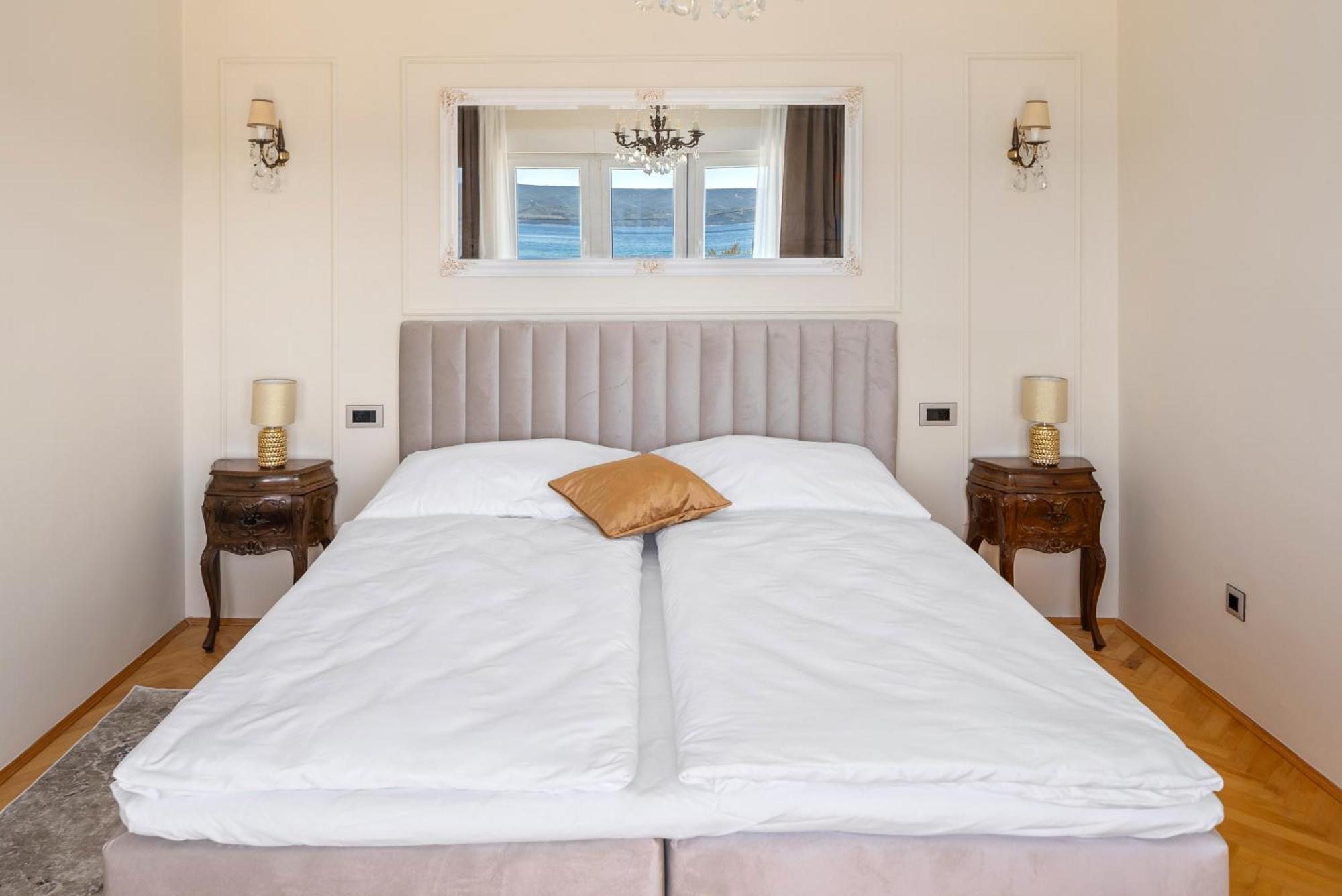 Storge Boutique Bed & Breakfast Omiš Exteriör bild