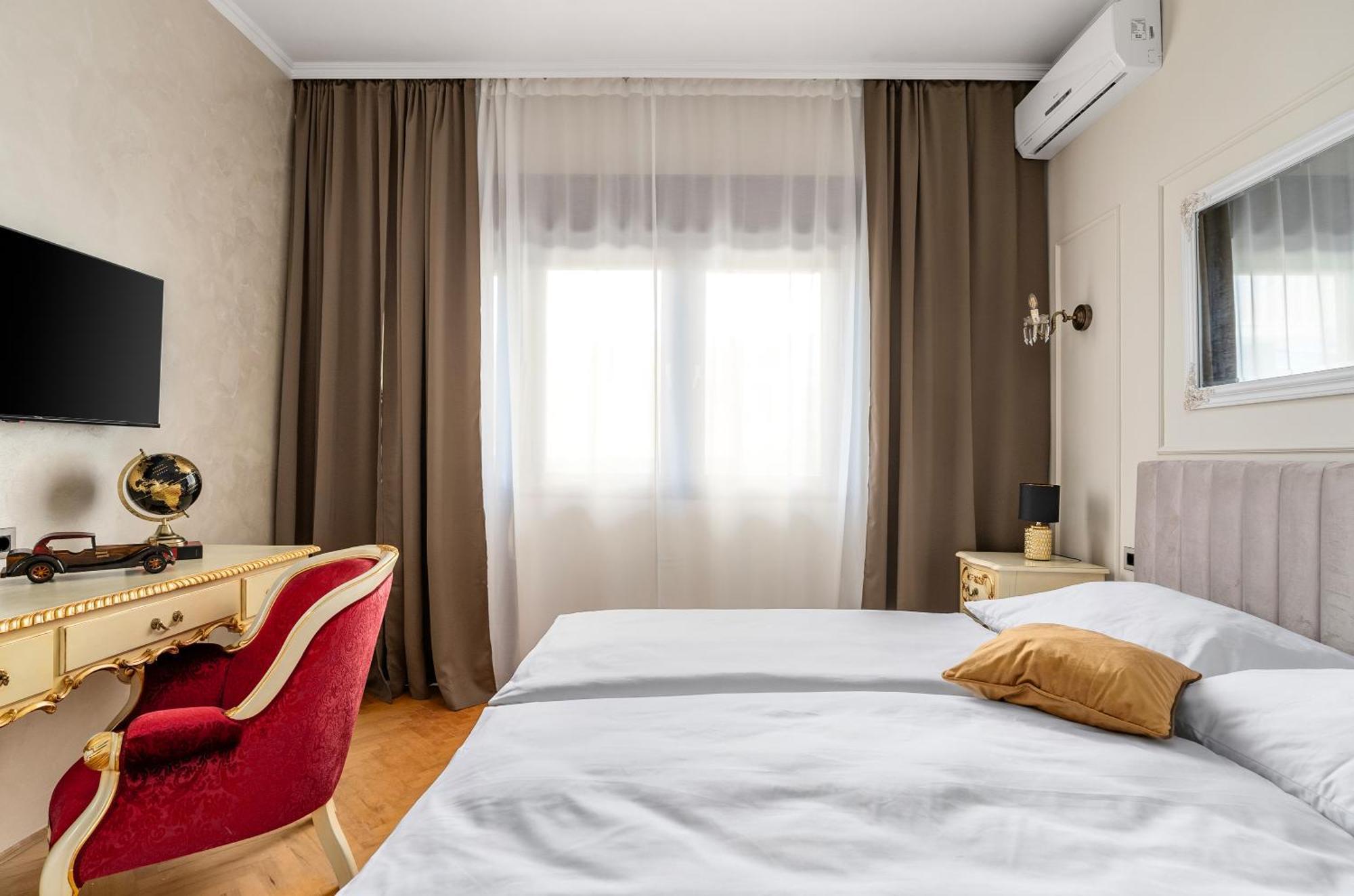 Storge Boutique Bed & Breakfast Omiš Exteriör bild