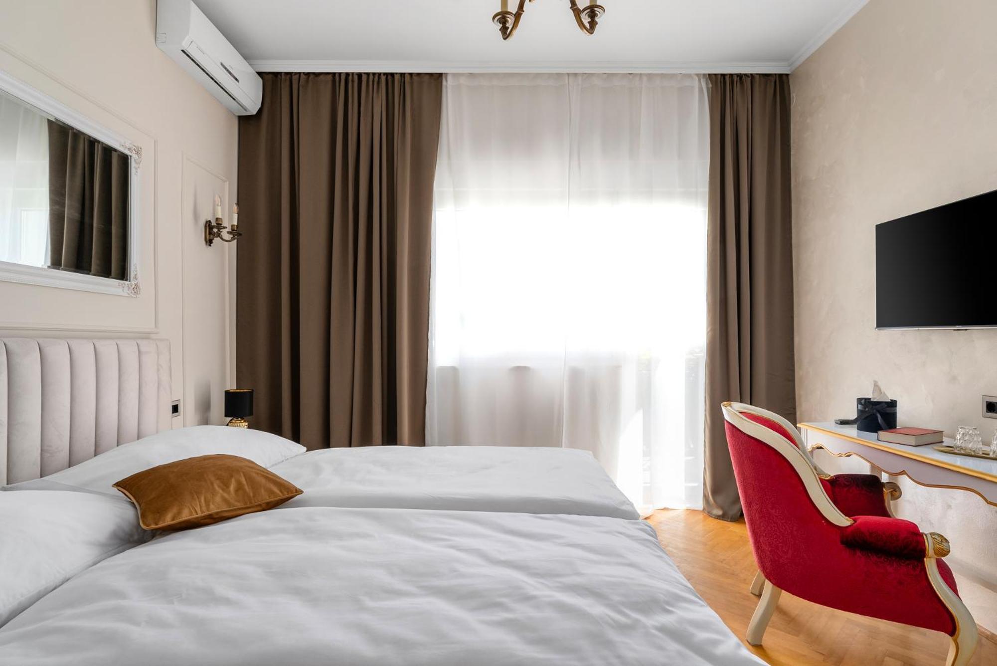 Storge Boutique Bed & Breakfast Omiš Exteriör bild